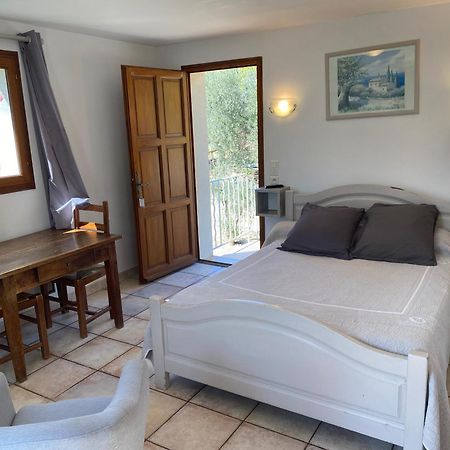 Chambre Une Fenetre Sur Le Ventoux La Clue Plaisians Exterior photo